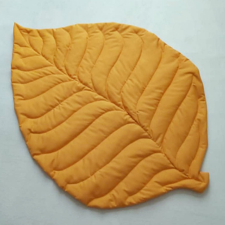 خرید تشک بازی کودک مدل برگ leaf rug