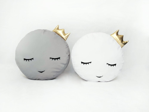 خرید کوسن فانتزی مدل ماه کامل full moon pillow