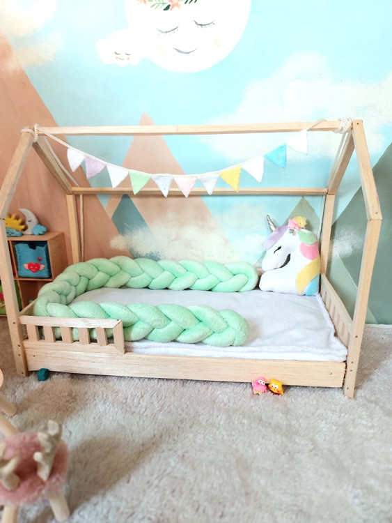 گارد بافته سبز روشن، فانتزی و ایمن برای تخت کودک