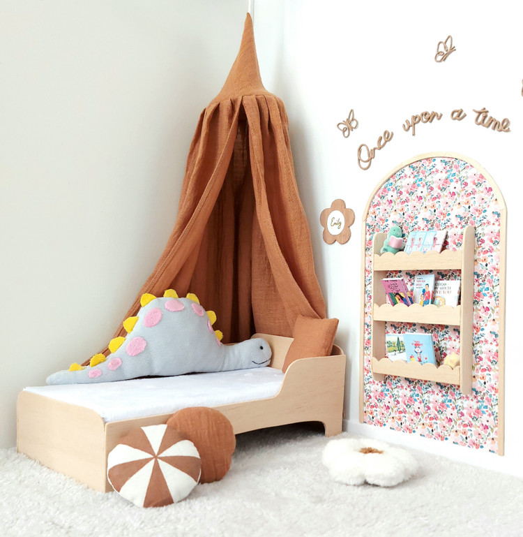 بامپر فانتزی دایناسوری رنگ طوسی روشن برای تخت نوزاد